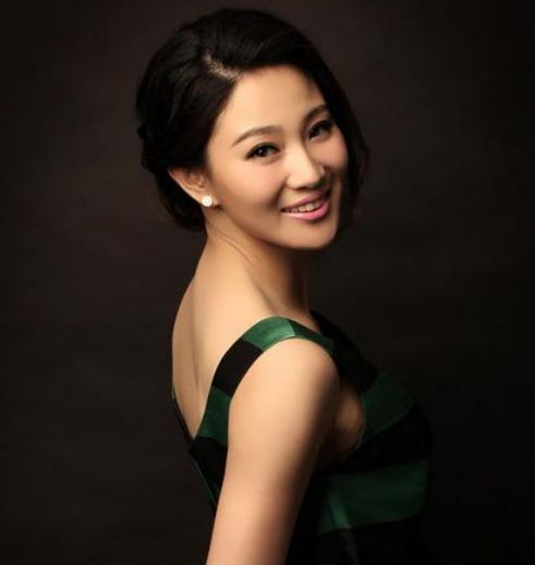 她是里的夏岚生活中的她美的不可方物