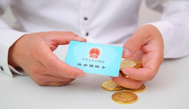 ��ҵ����ҵ��λ������Ա��������ͬ�����Ͻ���Ŀ��Գ�ƽ��