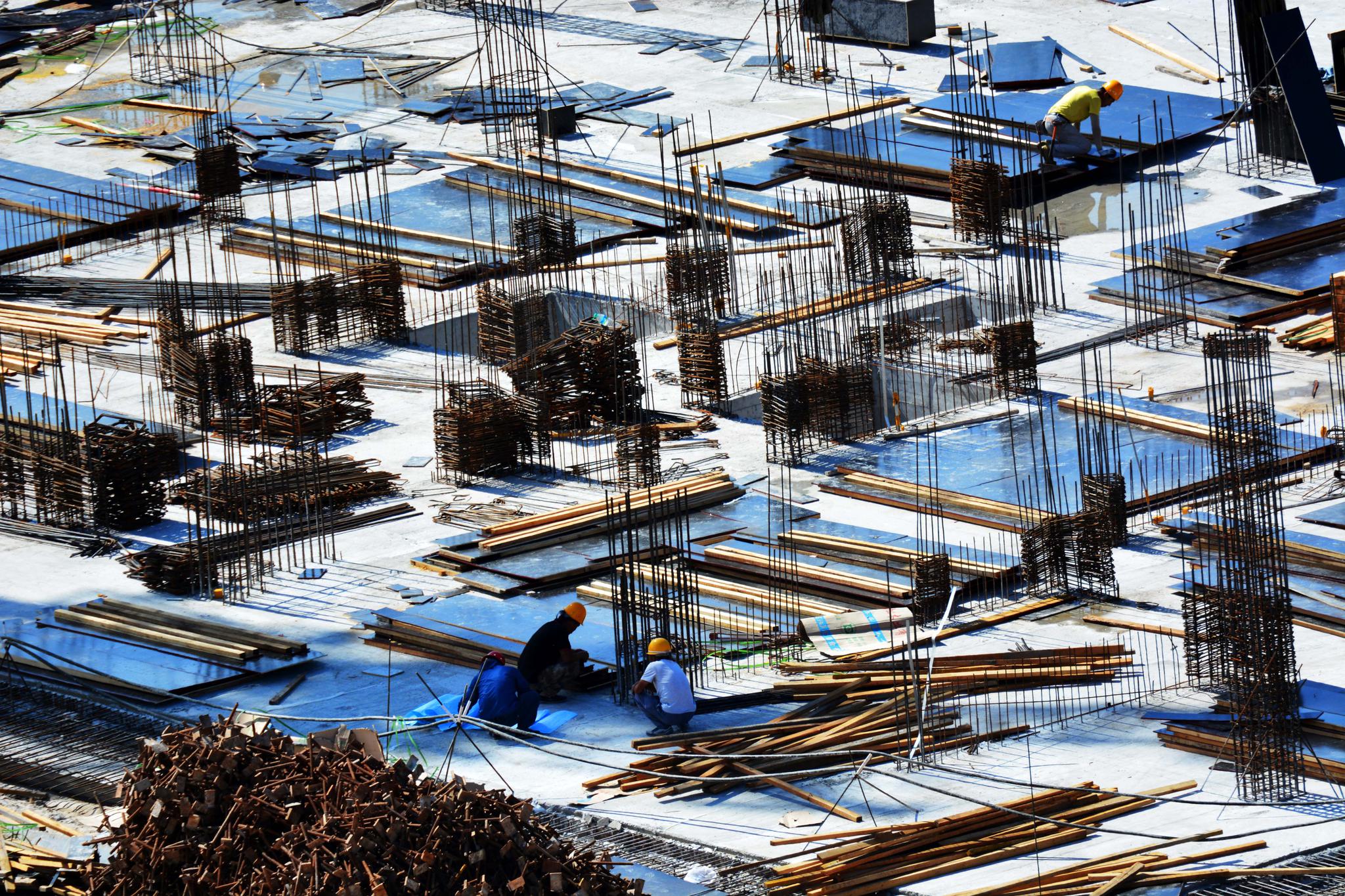 建筑工地上的工人多么不容易,原创摄影