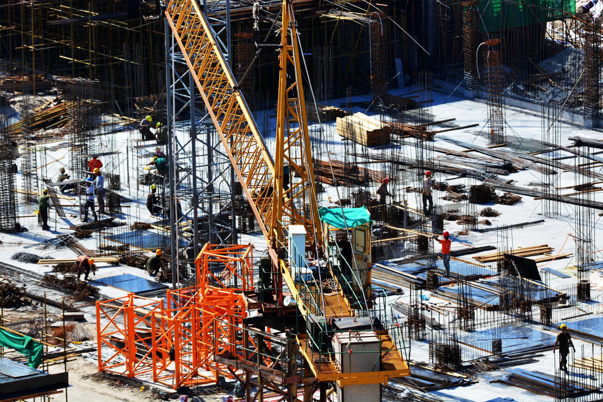 建筑工地上的工人多么不容易原创摄影