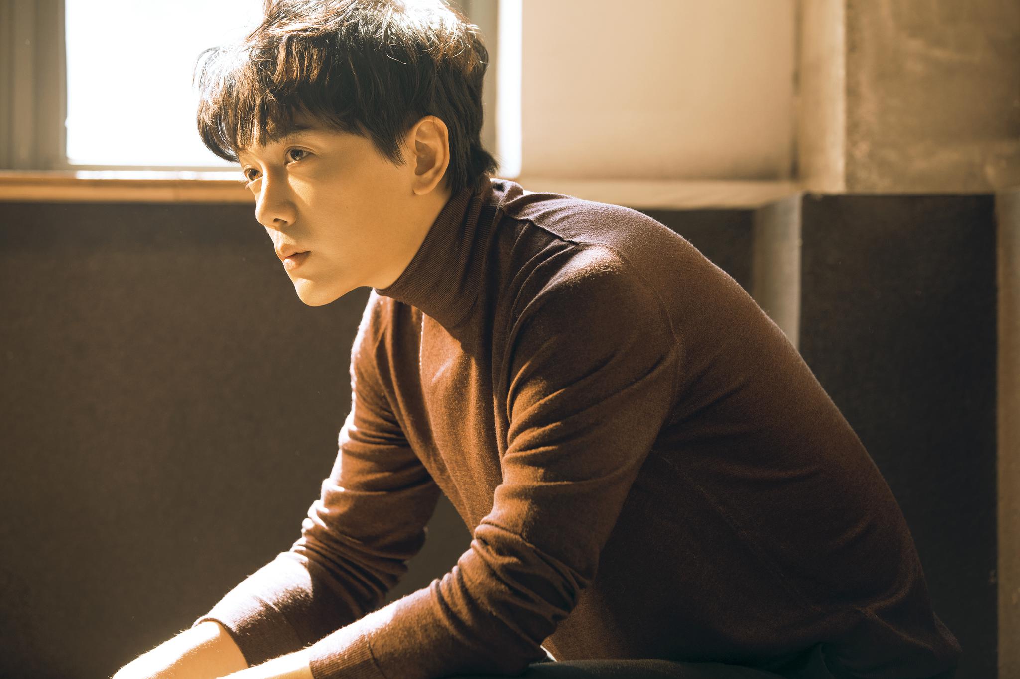 李亭哲:颜值与演技并存的优质演员,步履不停,未来可期