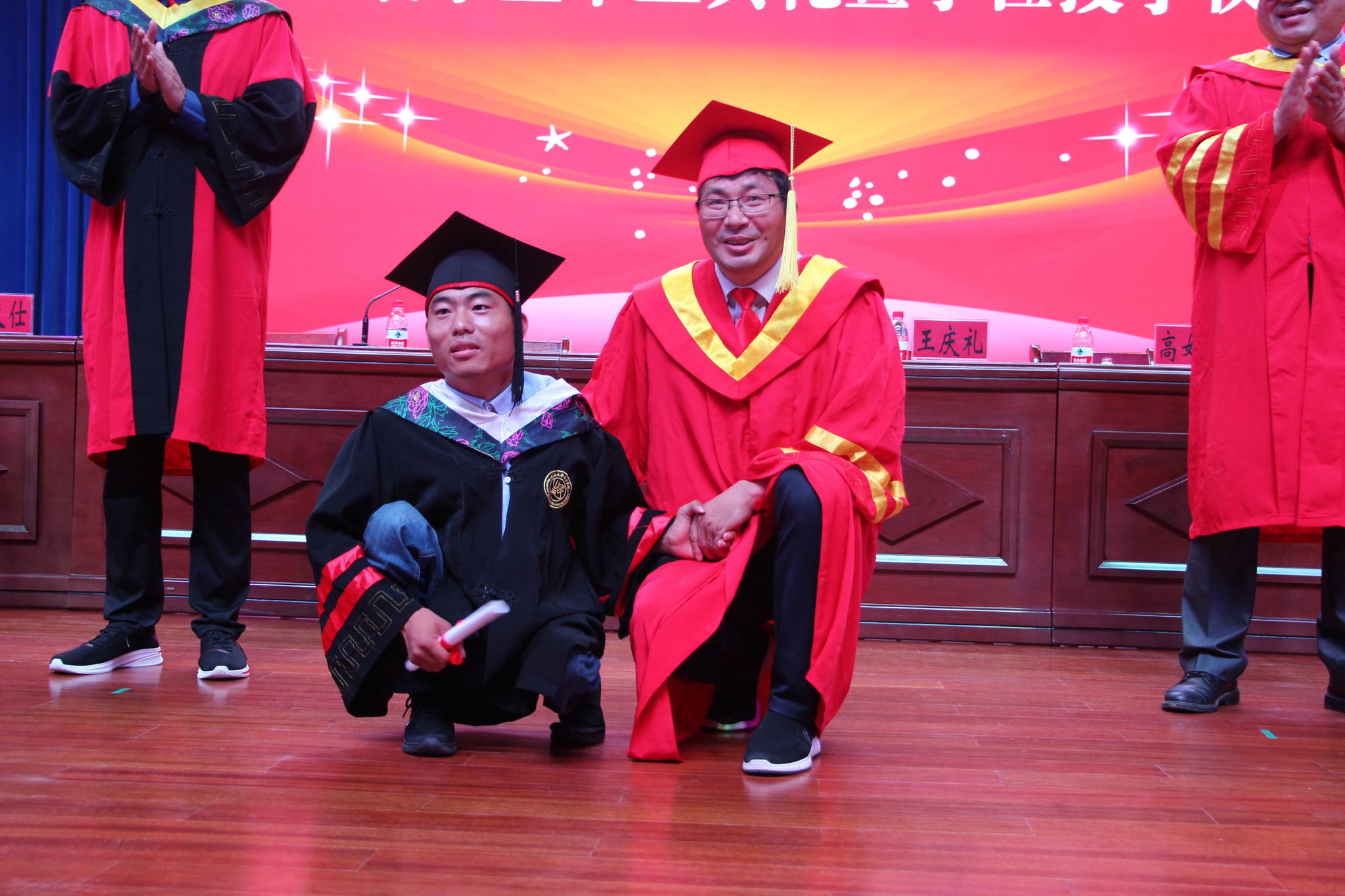 "9月25日,河南商丘,李创业满脸洋溢着幸福的笑容说道.