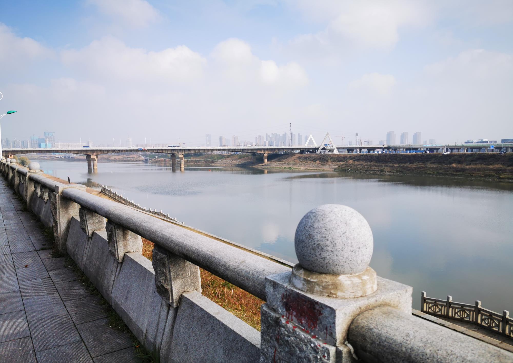 长沙一座沿着河流发展的城市,千年历史古都,带你看看浏阳河风光