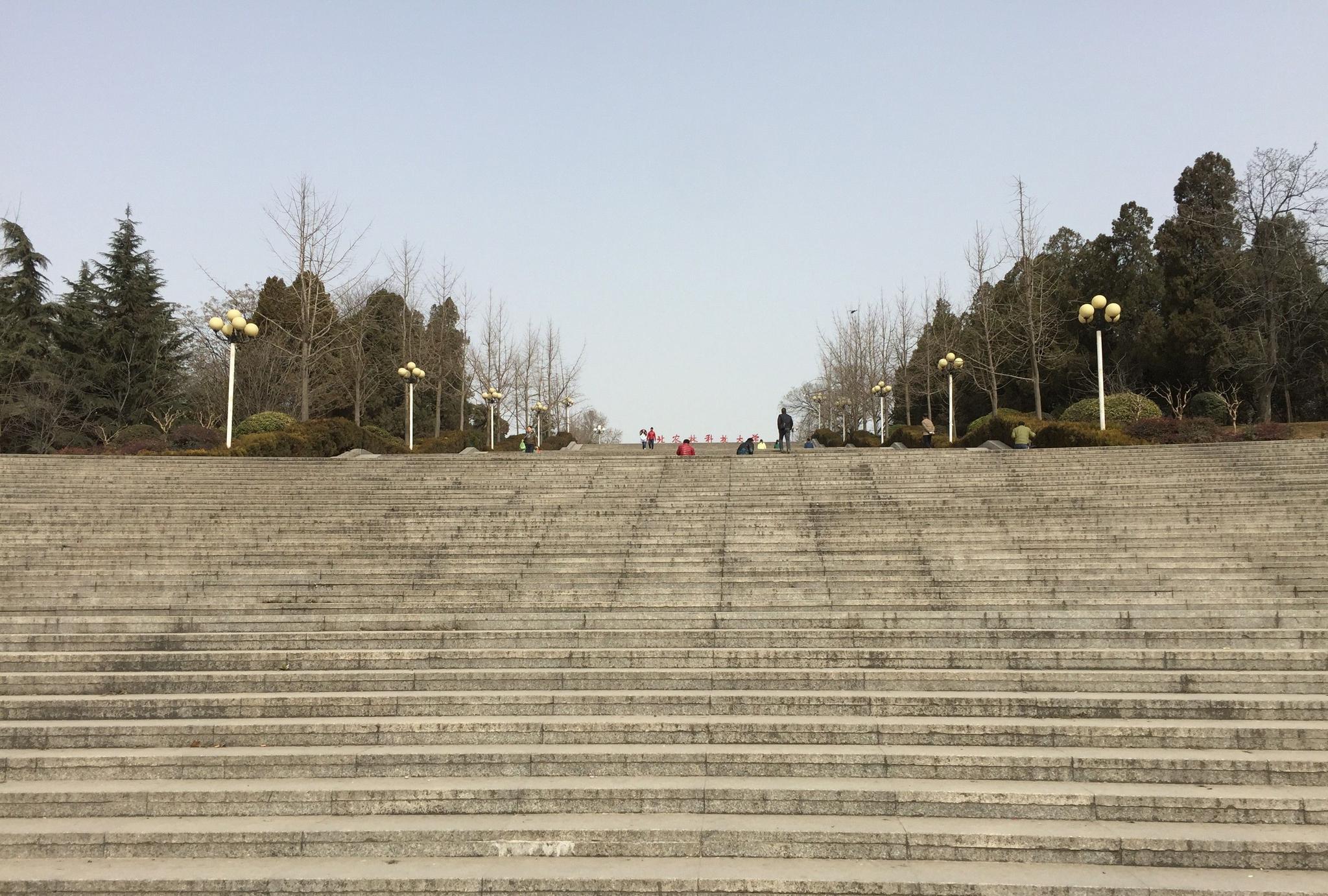 杨陵镇,不但是中国第一个农业高新区,还有一所985大学,厉害