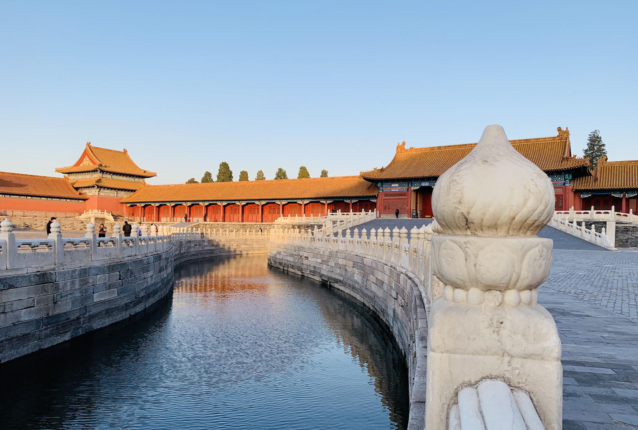 紫禁城内的金水河曲曲弯弯流向南_高清图集_新浪网