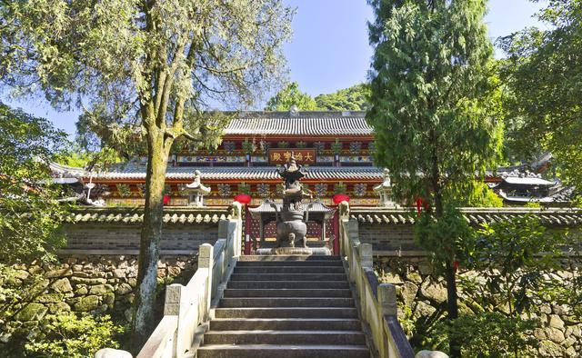 天台山高明讲寺