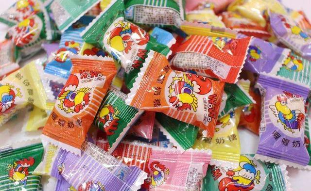 90后童年最喜欢吃得4种糖果,全是满满的回忆,吃过得都当爸妈了