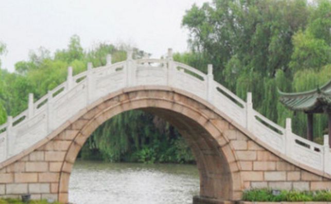 旅游:二十四桥——瘦西湖的标志性建筑,古代汉族桥梁建筑的杰作