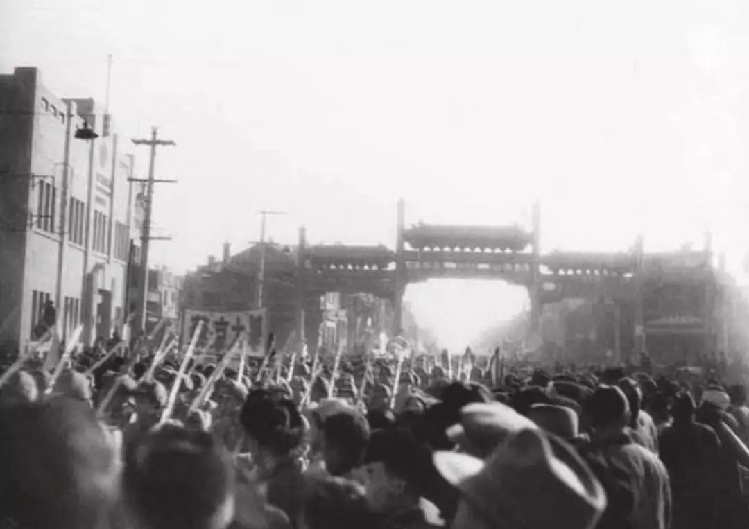 70张珍贵老照片:挖掘70年前开国大典背后不为人知的故事|张珍贵|开国大典|老照片|不为人知的故事_新浪新闻