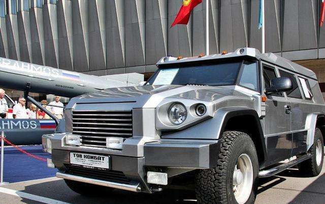 名车赏析来自俄罗斯的越野之王俄罗斯营长车霸气侧漏