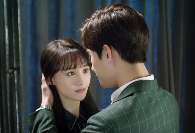 郑爽为新剧增肥十几斤,达体重最高峰颜值不降反升,网友真服气