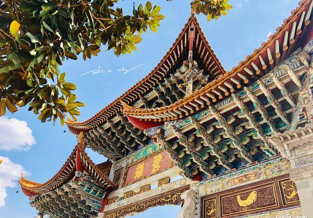 外地游客都要来打卡,但看过之后很失望|金马碧鸡坊|云南|昆明_新浪