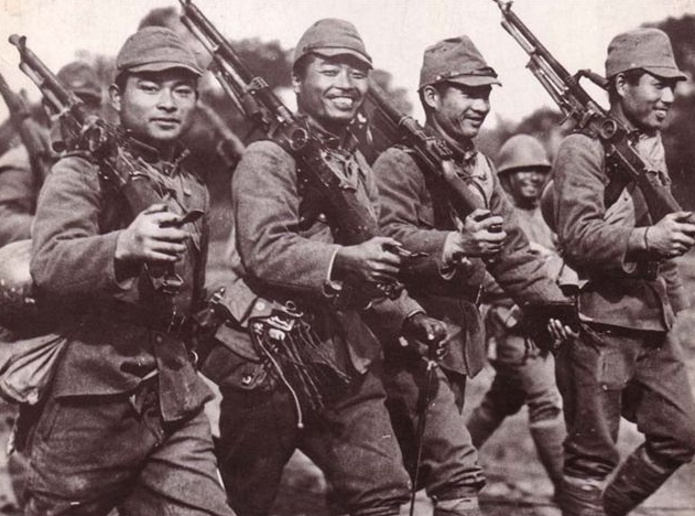 1937-1945日军侵华照片曝光 一个日本兵竟然拥有四个慰安妇