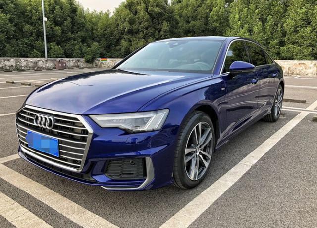 罕见奥迪a6l探索蓝色实拍这颜值真的没得说