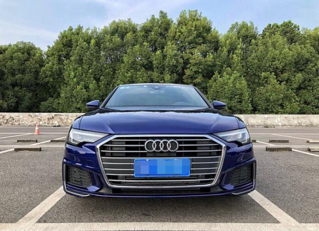 罕见奥迪a6l探索蓝色实拍这颜值真的没得说