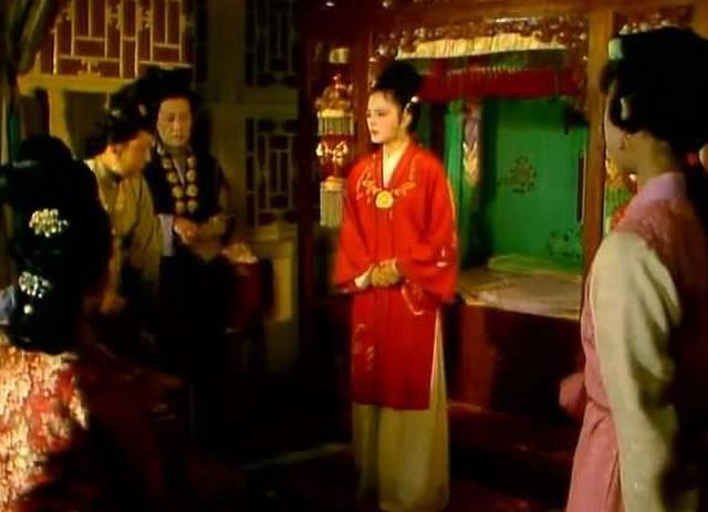 《红楼梦》中抄检大观园,为何反应最大,愤愤不平的是探春