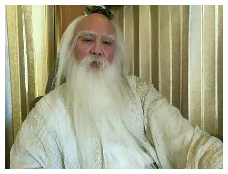 7个姜子牙扮演者于和伟搞笑陈键锋帅气最经典的不是李连杰