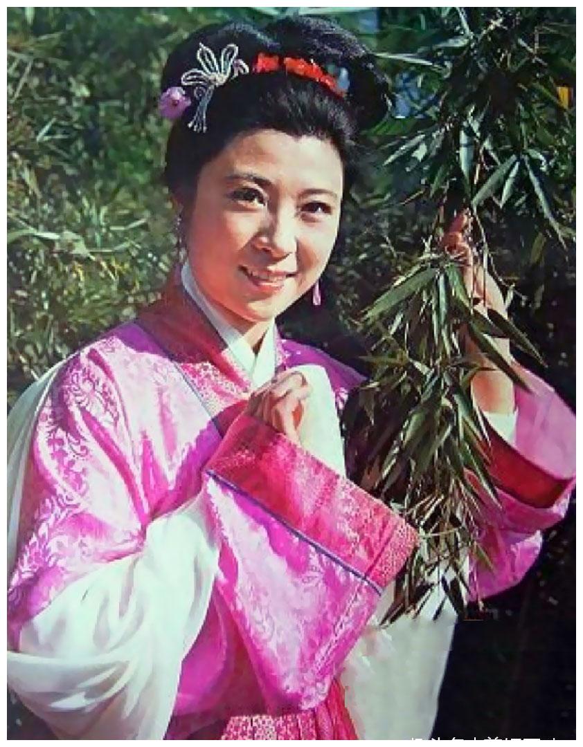 八十年代女影星的古装扮相李秀明潘虹刘晓庆龚雪张瑜