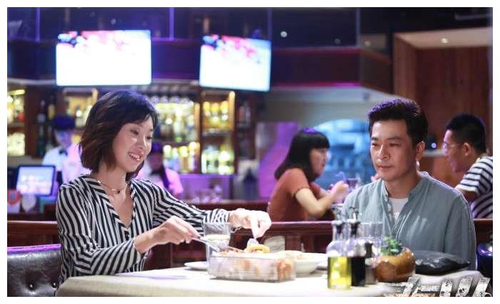 电视剧《走火》cp海报公开 于毅周放高旻睿三人趣逗十足