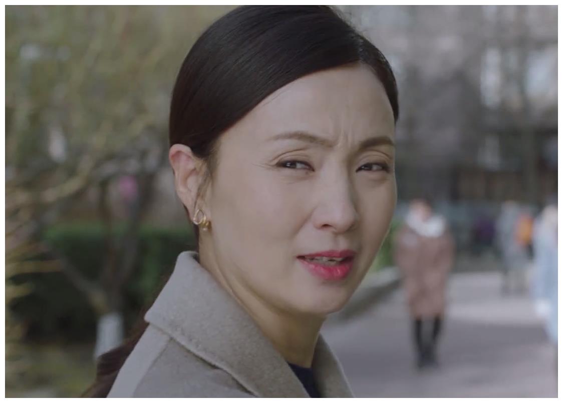小欢喜小梦宣布结婚的消息乔卫东吃饭被烫这一幕是本色出演