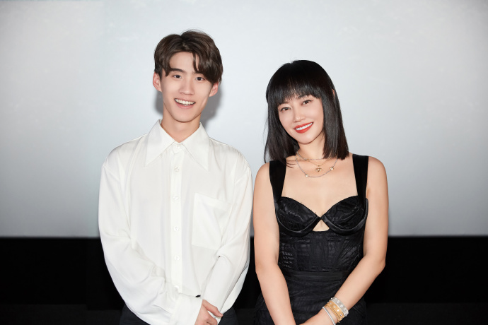 边天扬获陈冲妈妈赞沉着倔强误杀首映呼吁远离素察