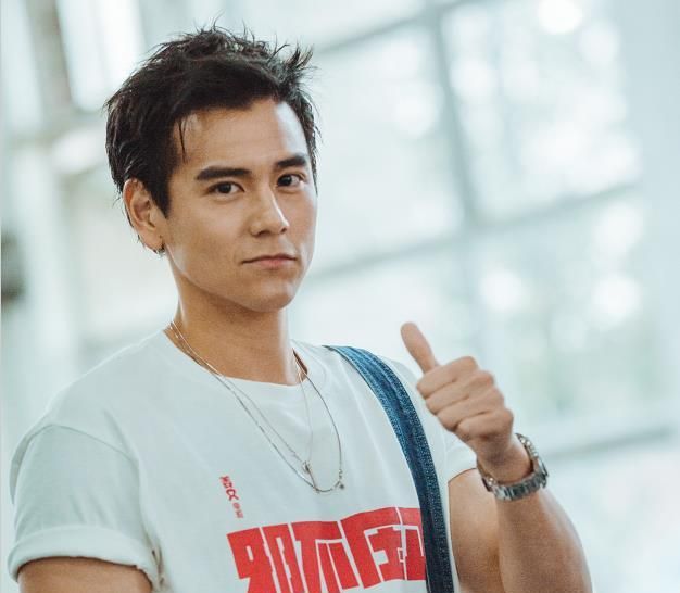 韩东君|彭于晏|荷尔蒙_新浪新闻