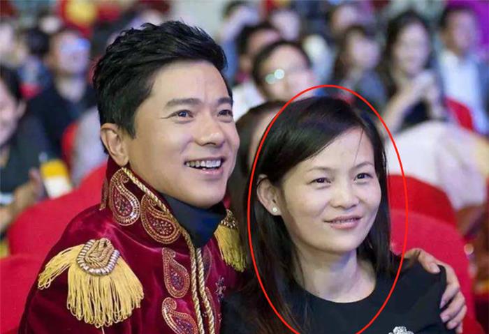 别说你只知道马云,她更是李彦宏妻子|李彦宏|马云|马东敏_新浪新闻
