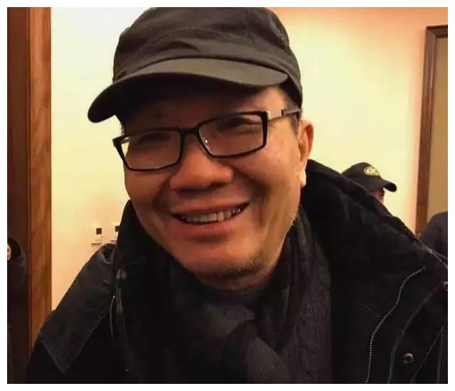 62岁演员李耕,演了30多年配角,如今拥有了自己的公司