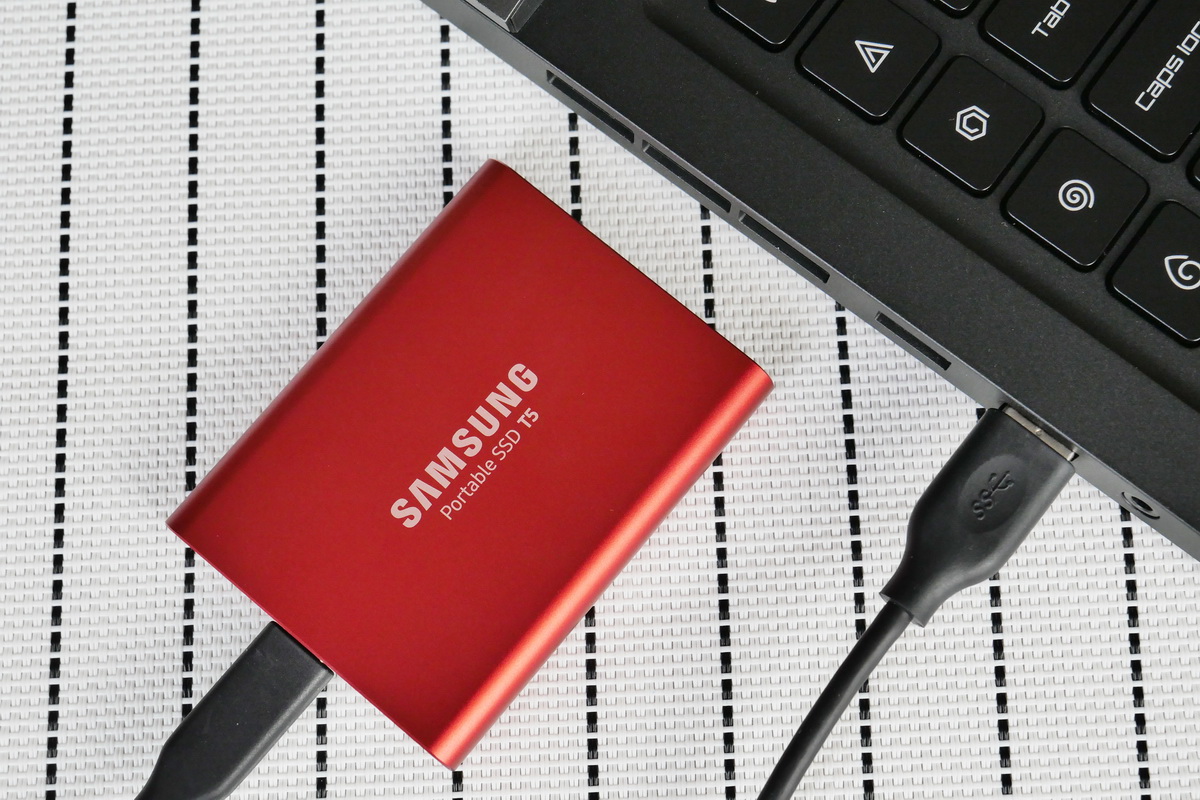 三星t5移动硬盘图赏穿衣显瘦脱衣有肉