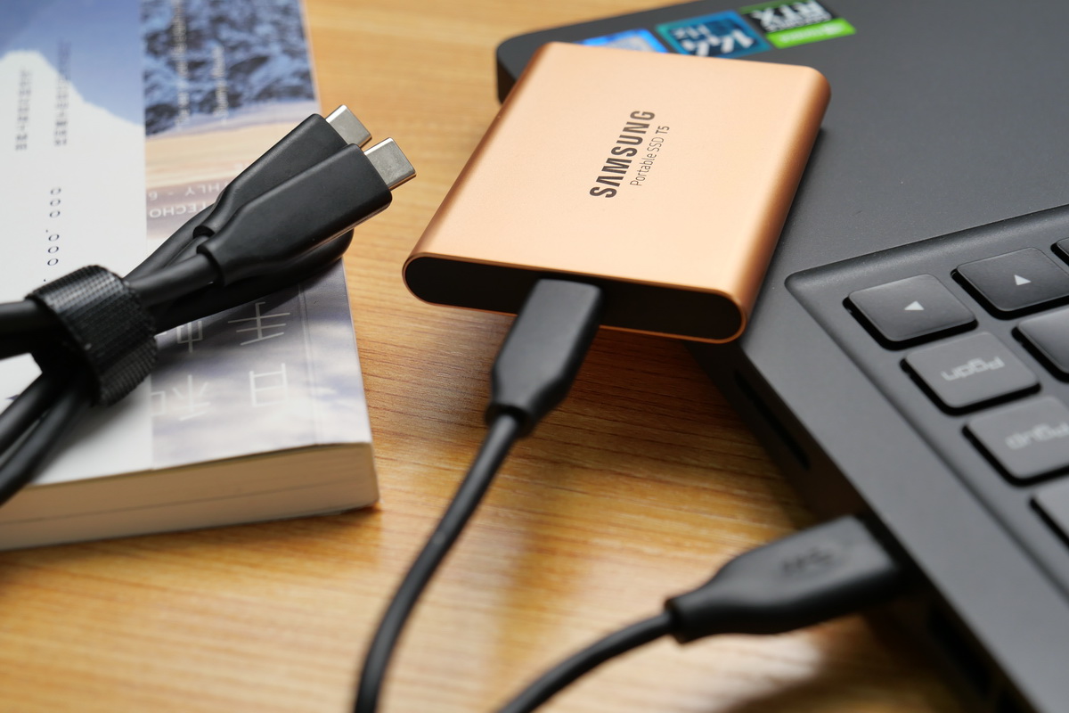 三星t5移动硬盘图赏穿衣显瘦脱衣有肉