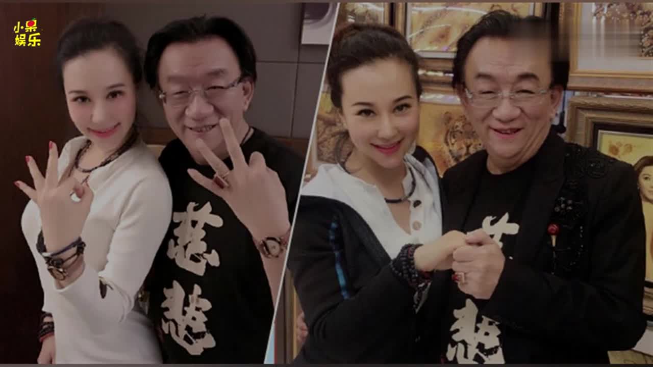 学相声71岁侯耀华收27岁性感女徒弟 陪爱徒逛街豪气送礼