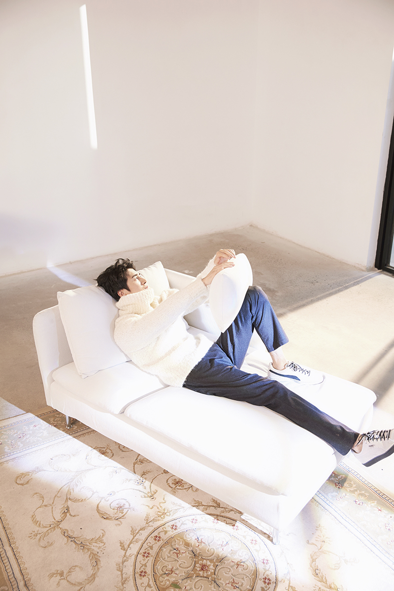 姜潮全新写真曝光 暖潮来袭阻击女心