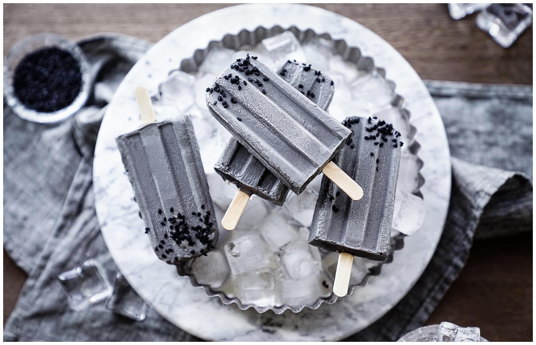 麻酱"棒冰"(乳酪黑芝麻雪糕)