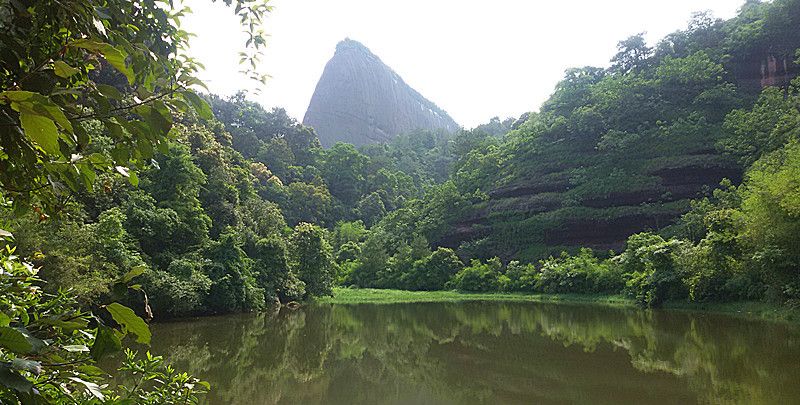 韶关的丹霞山,让人最拍案惊奇的是阳元石和阴元石(附旅行攻略)