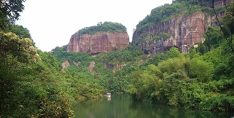 韶关的丹霞山,让人最拍案惊奇的是阳元石和阴元石(附旅行攻略)
