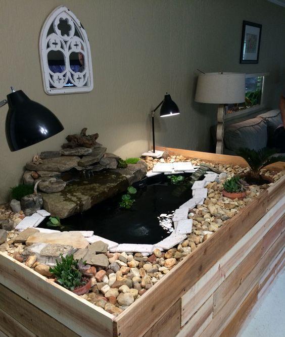 庭院里挖鱼池,楼梯下挂瀑布,你家和豪宅之间就差一个室内水景!