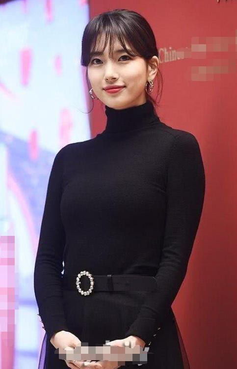 裴秀智生图曝光!高领毛衣凹出虎背熊腰,和精修图"胖"若两人