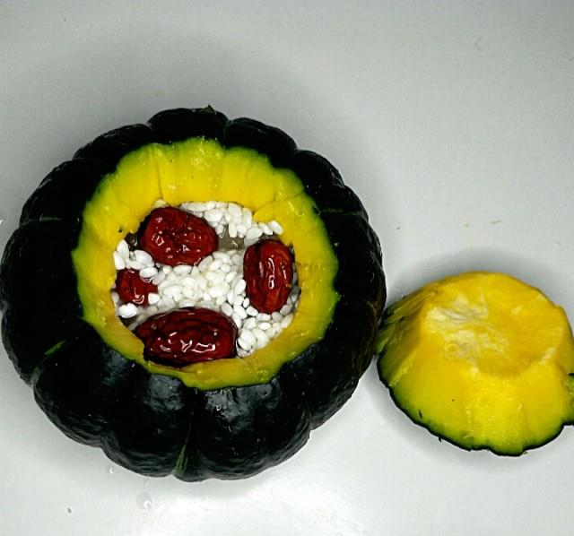 红枣糯米南瓜盅,香糯可口,简单易做美味,蒸的超好吃