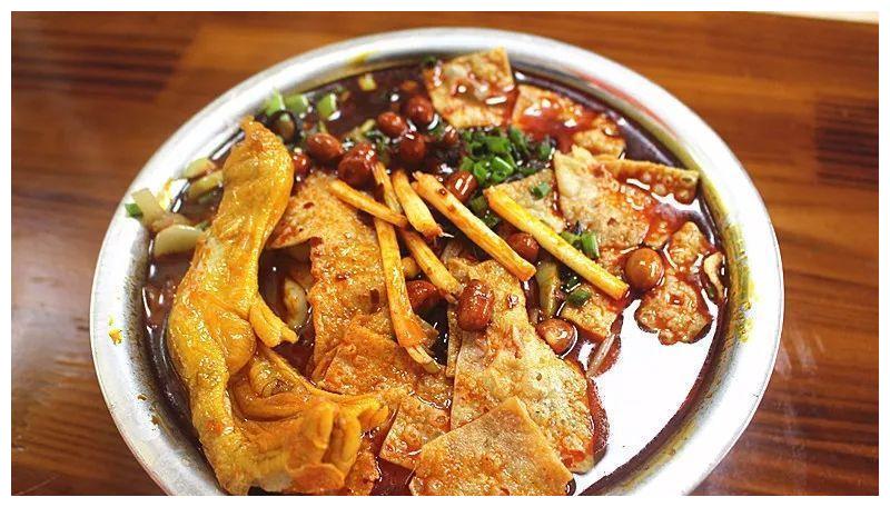 老店驱车两百多公里来柳州打包鸭脚这家螺蛳粉有更好吃