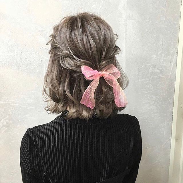 羊角辫,半丸子头,鱼骨编,这些减龄的编发图你别错过