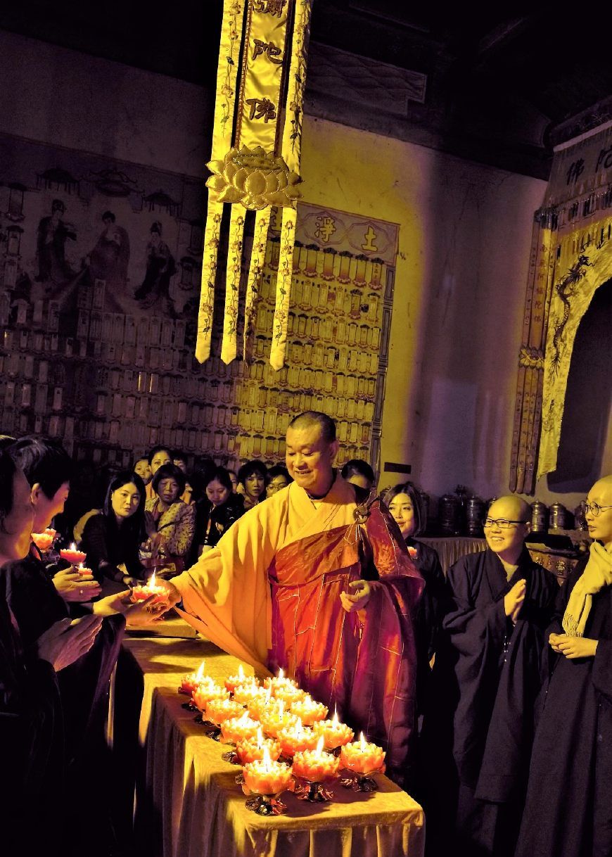 太原市白云寺八月十五传灯法会请欣赏