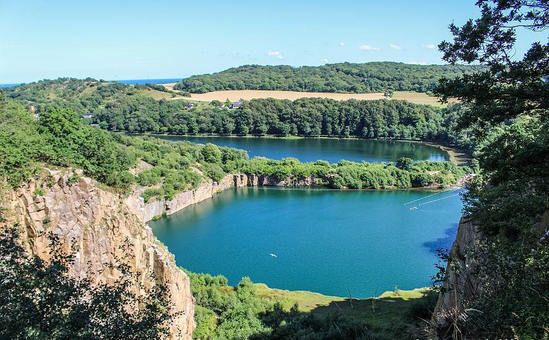 巴尔喀什湖为何一半咸水一半淡水