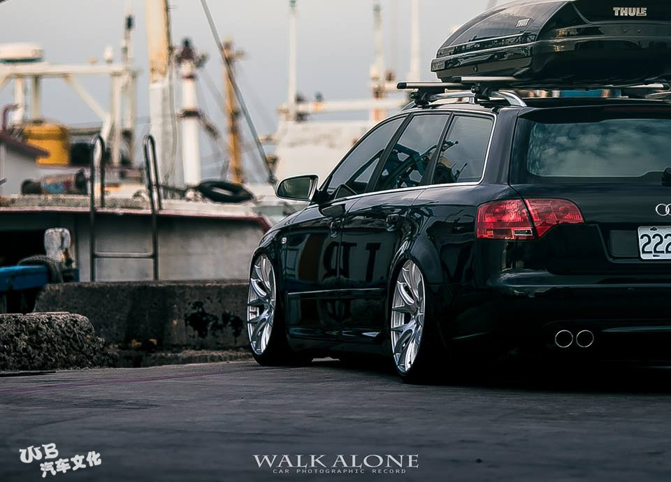 一台简单且素雅的奥迪a4 b7