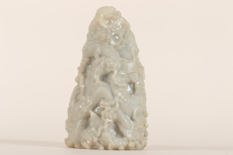 藏鉴大清乾隆.五龙戏珠摆件