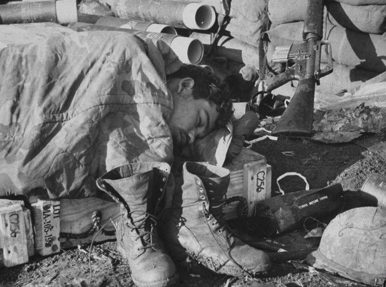 1970年美国入侵柬埔寨的罕见照片见证美帝给亚洲人民带来的灾难