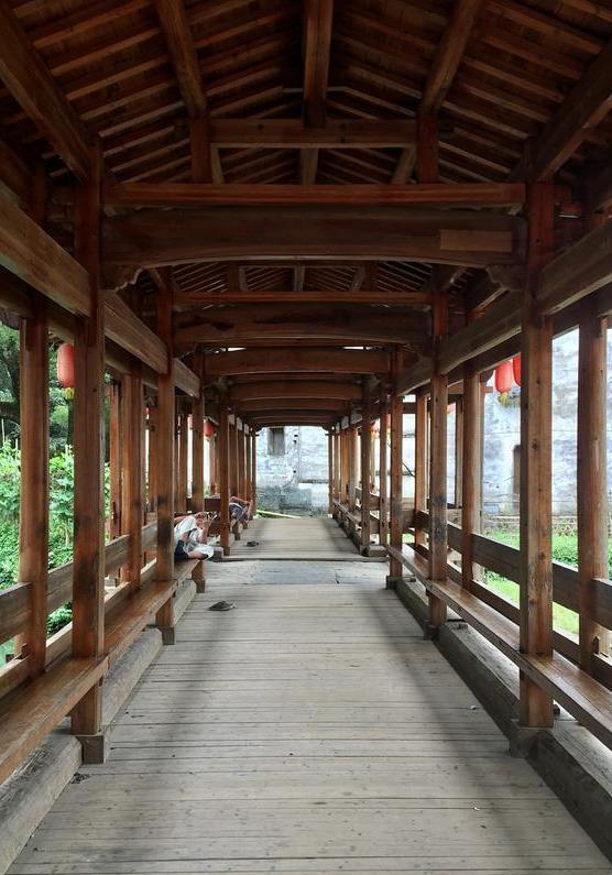 徽派建筑与自然风景融为一体,中国最圆的传统村庄,犹如世外桃源