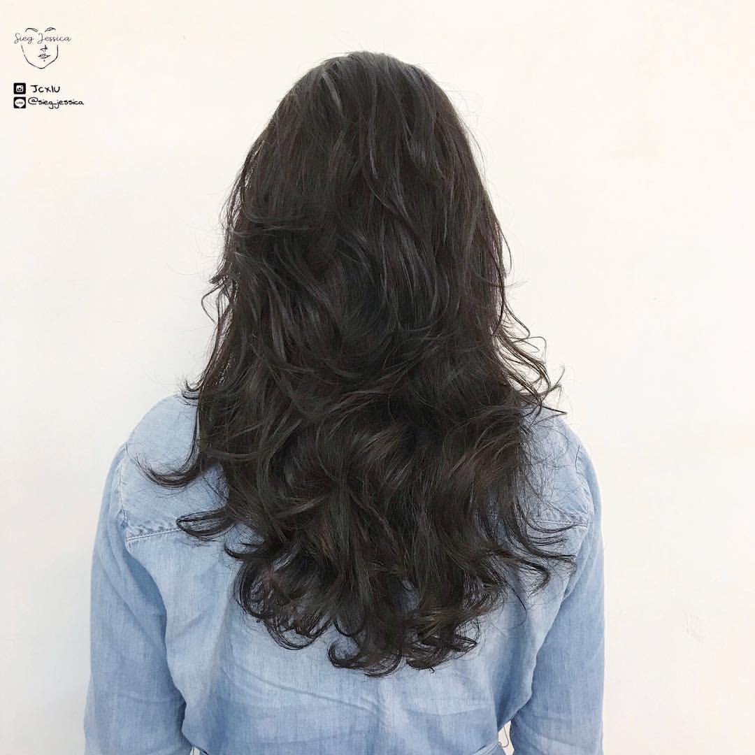 中长发烫这样的卷发发型最迷人