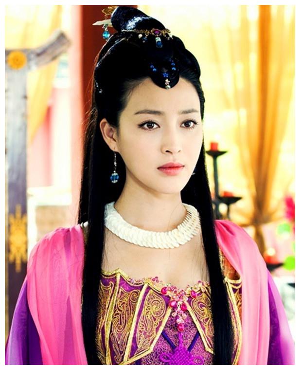 新水浒传"潘金莲"甘婷婷近照,一直在摆脱风情万种的印象