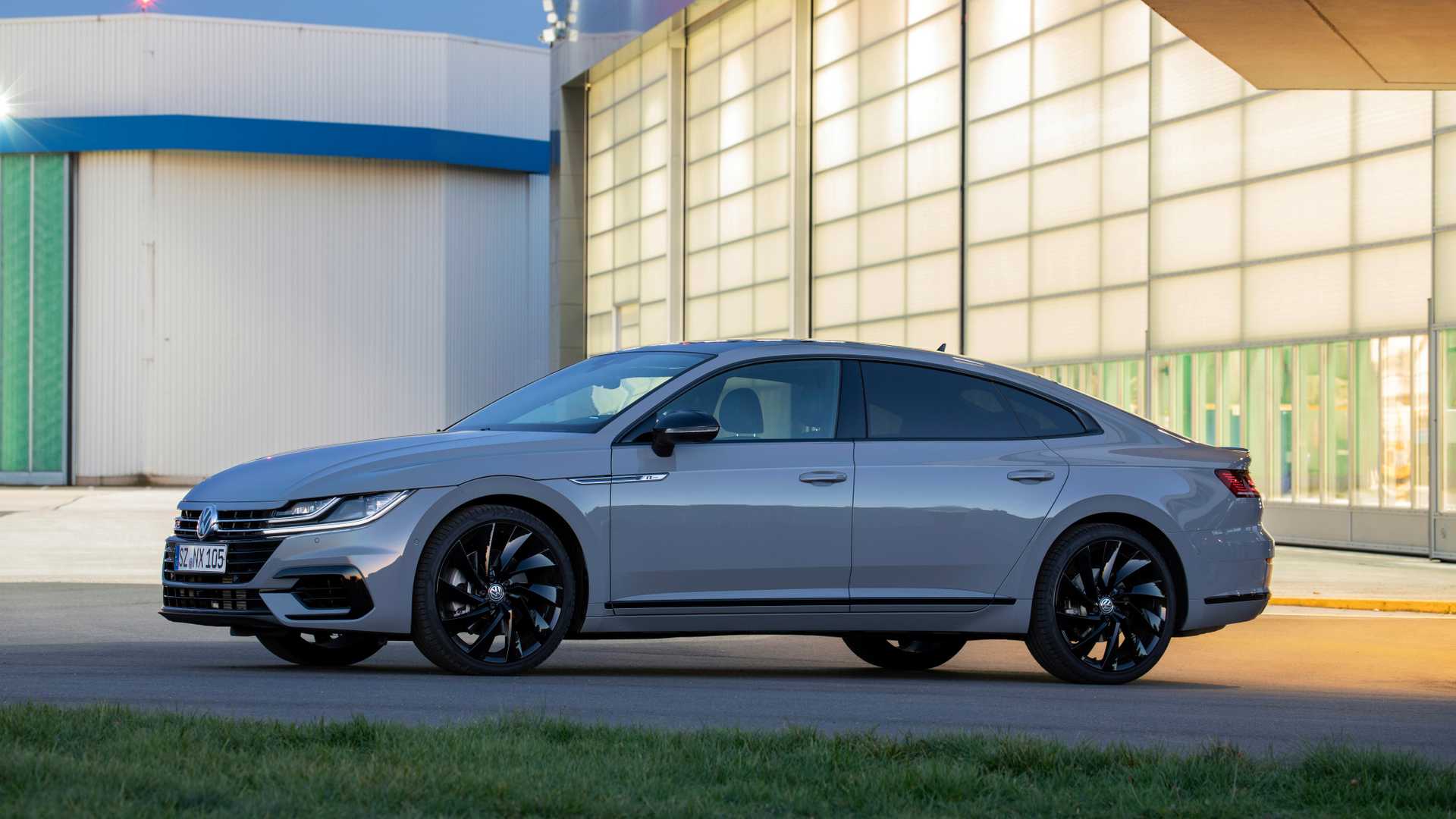 海外版大众cc 大众arteon r-line版在欧洲推出