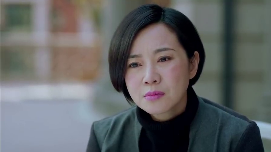 生活启示录 : 蓝馨找一到于小强,她就安慰道你出去旅游下